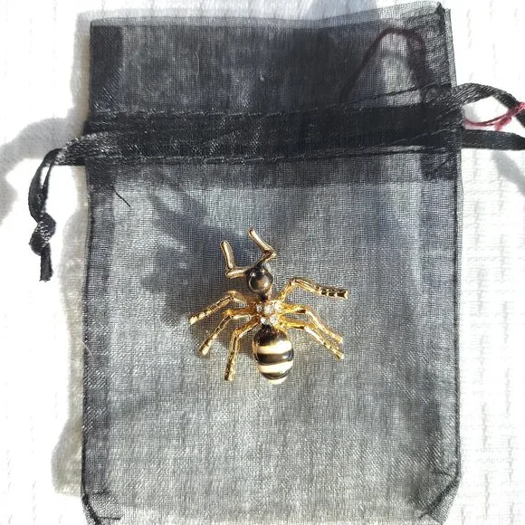 Ant Bug Rhinestone Enamel Pin Broach - Picture 2 of 3